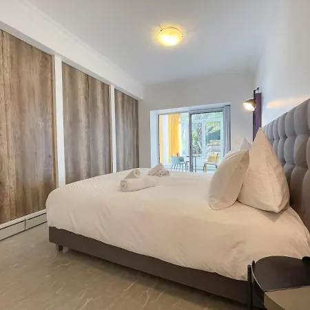 L'ensoleillée Vue Panoramique Mer, 250 M De La Et Du Centre Appartement *