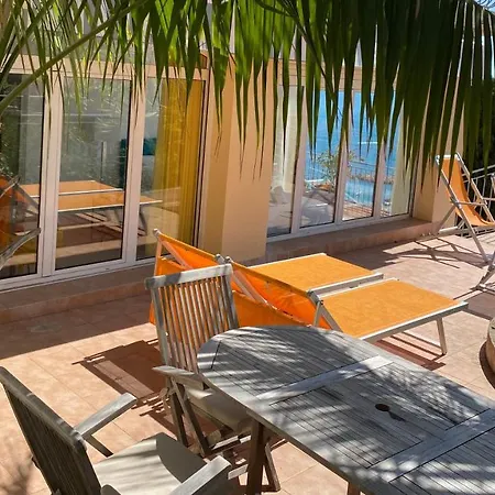 L'ensoleillée Vue Panoramique Mer, 250 M De La Et Du Centre * Menton