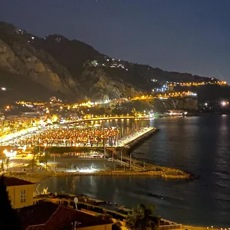 L'ensoleillée Vue Panoramique Mer, 250 M De La Et Du Centre Appartement *