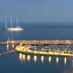 Lägenhet L'ensoleillee Vue Panoramique Mer, 250 M De La Et Du Centre