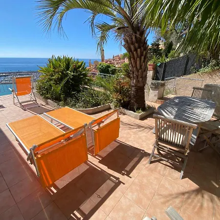 L'ensoleillee Vue Panoramique Mer, 250 M De La Et Du Centre شقة مينتون