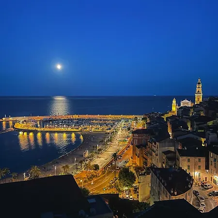 L'ensoleillee Vue Panoramique Mer, 250 M De La Et Du Centre Lägenhet *