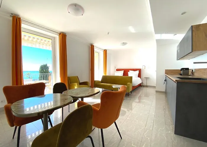 L'ensoleillee Vue Panoramique Mer, 250 M De La Et Du Centre * Menton