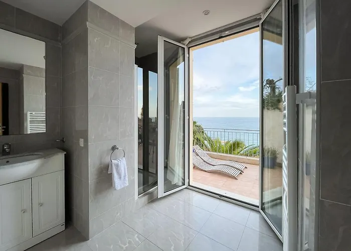 L'ensoleillee Vue Panoramique Mer, 250 M De La Et Du Centre Apartmán *