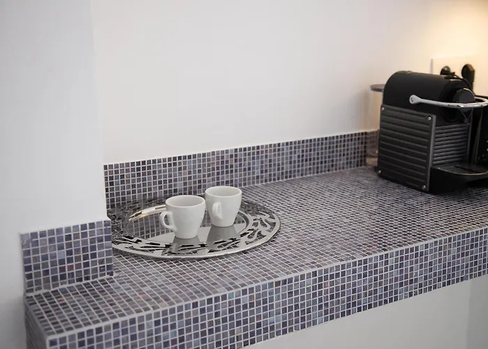 L'ensoleillee Vue Panoramique Mer, 250 M De La Et Du Centre Apartmán *