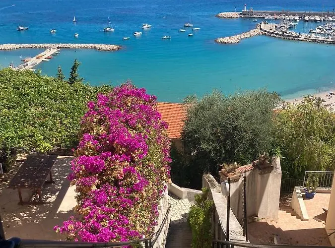 L'ensoleillee Vue Panoramique Mer, 250 M De La Et Du Centre Apartmán