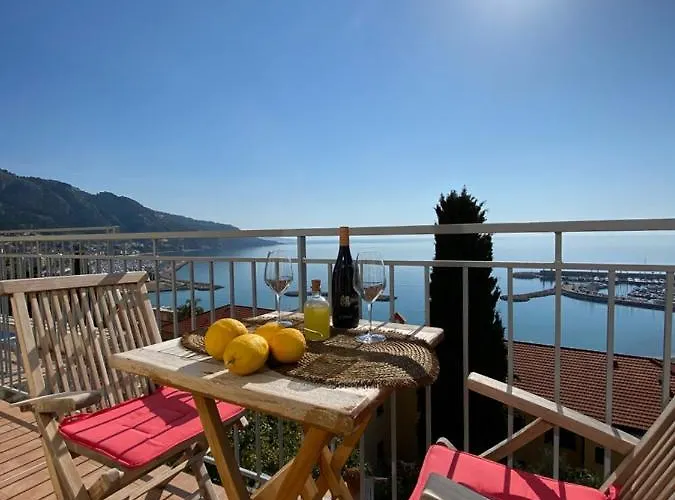 Apartamento L'ensoleillee Vue Panoramique Mer, 250 M De La Et Du Centre *