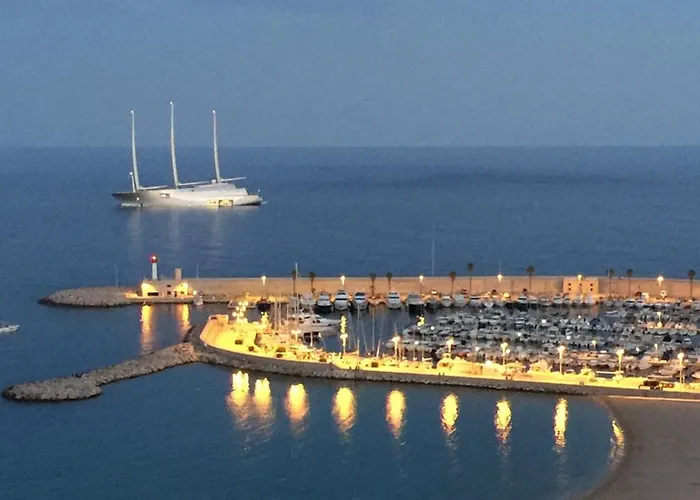 Apartmán L'ensoleillee Vue Panoramique Mer, 250 M De La Et Du Centre