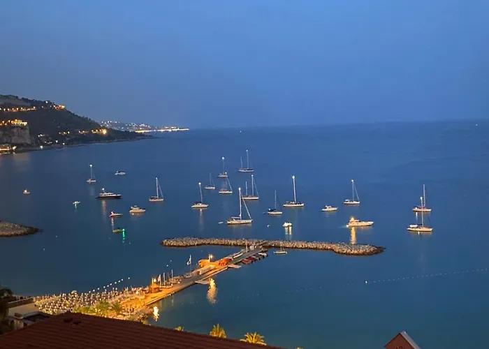 Apartamento L'ensoleillee Vue Panoramique Mer, 250 M De La Et Du Centre