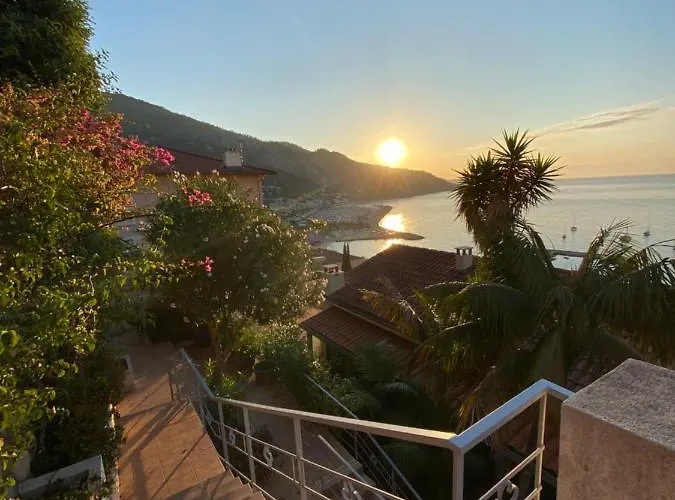 Apartamento L'ensoleillee Vue Panoramique Mer, 250 M De La Et Du Centre *