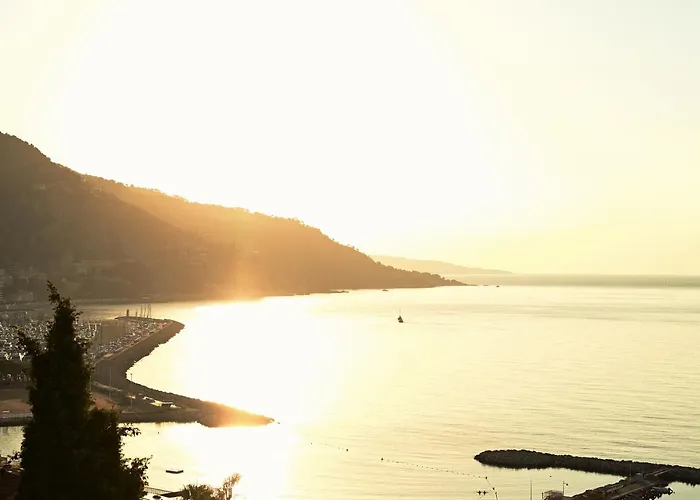 Apartamento L'ensoleillee Vue Panoramique Mer, 250 M De La Et Du Centre *