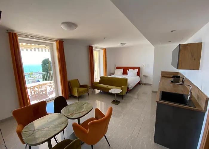 L'ensoleillee Vue Panoramique Mer, 250 M De La Et Du Centre Menton