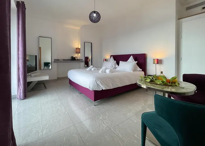 Apartamento L'ensoleillee Vue Panoramique Mer, 250 M De La Et Du Centre Menton