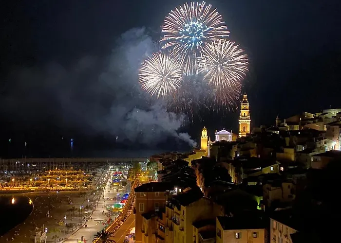 Lägenhet L'ensoleillee Vue Panoramique Mer, 250 M De La Et Du Centre Menton