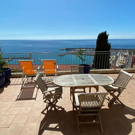 L'ensoleillée Vue Panoramique Mer, 250 M De La Et Du Centre Menton